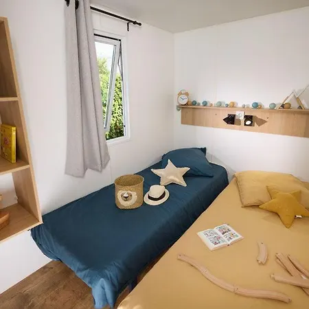 Le Clos Des Pins Kemping 4*